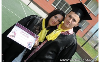 Toca Absolvire in Podu Iloaiei | Vanzari Robe Absolvire Podu Iloaiei